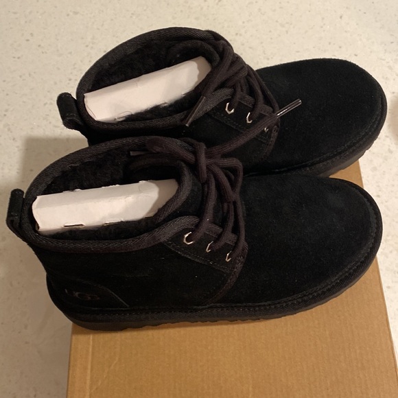 Preschool lace up Uggs size 2 - Picture 8 of 8